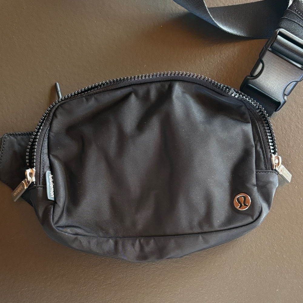 lululemon athletica Black Belt Bag